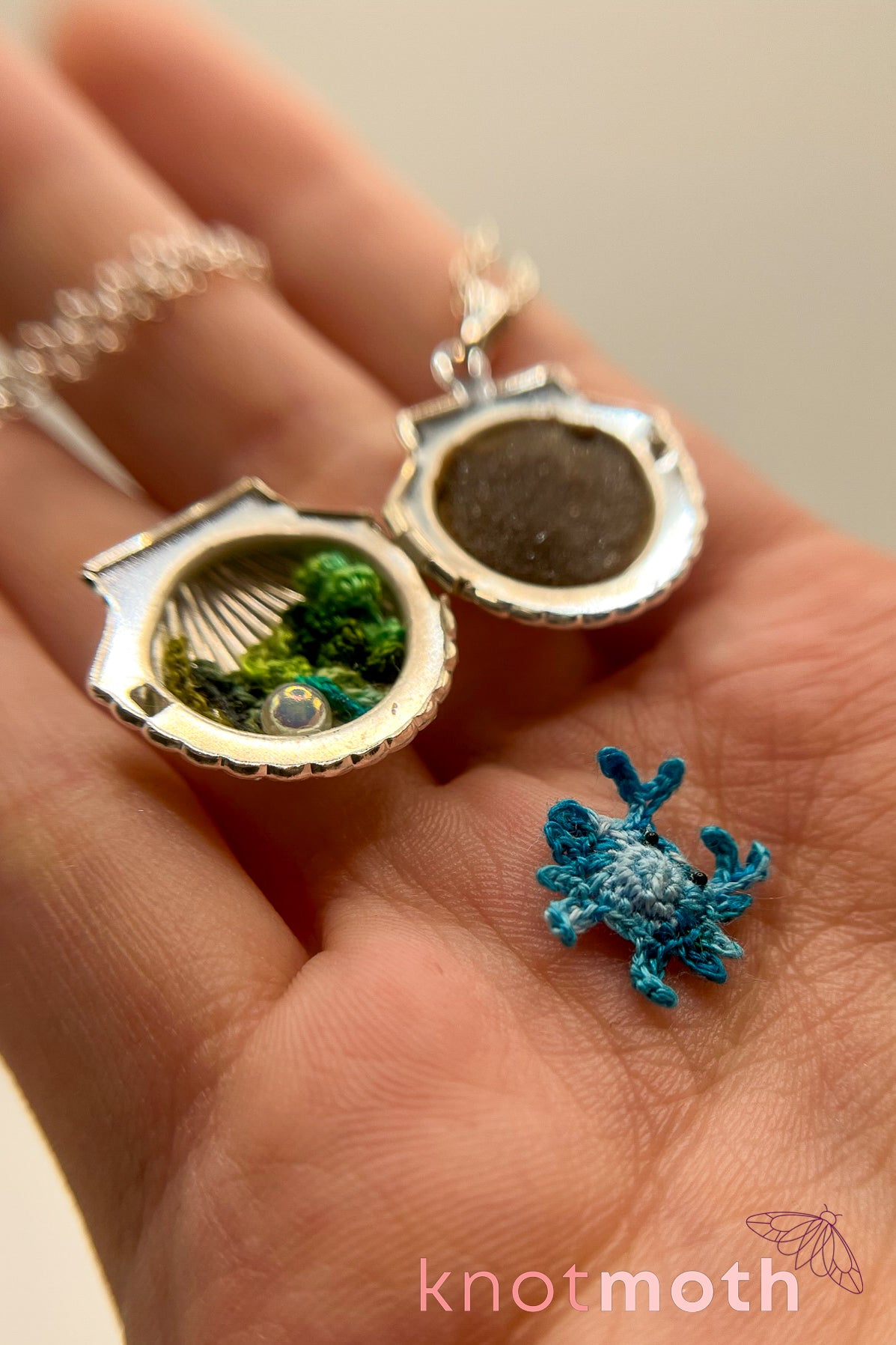 Betty Blue Crab Micro-Crochet Locket (removable, magnetic)