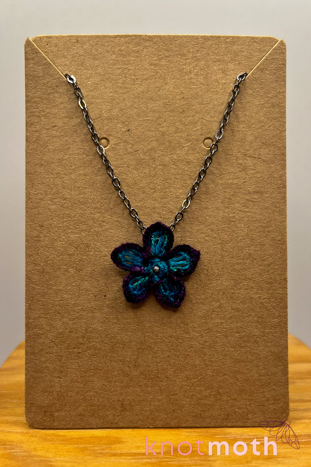 blue & purple flower pendant necklace