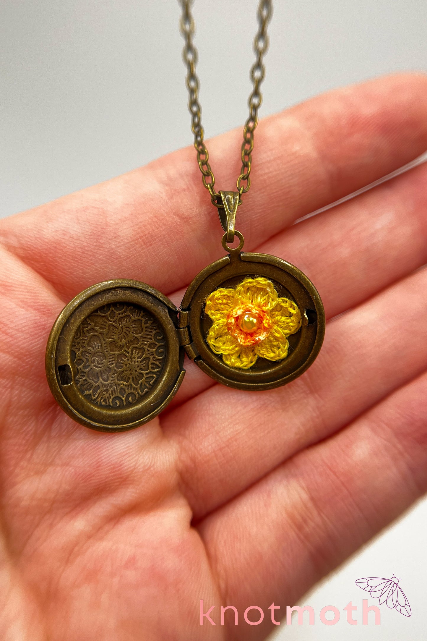 Daffodil (new beginnings) floriography micro-crochet locket