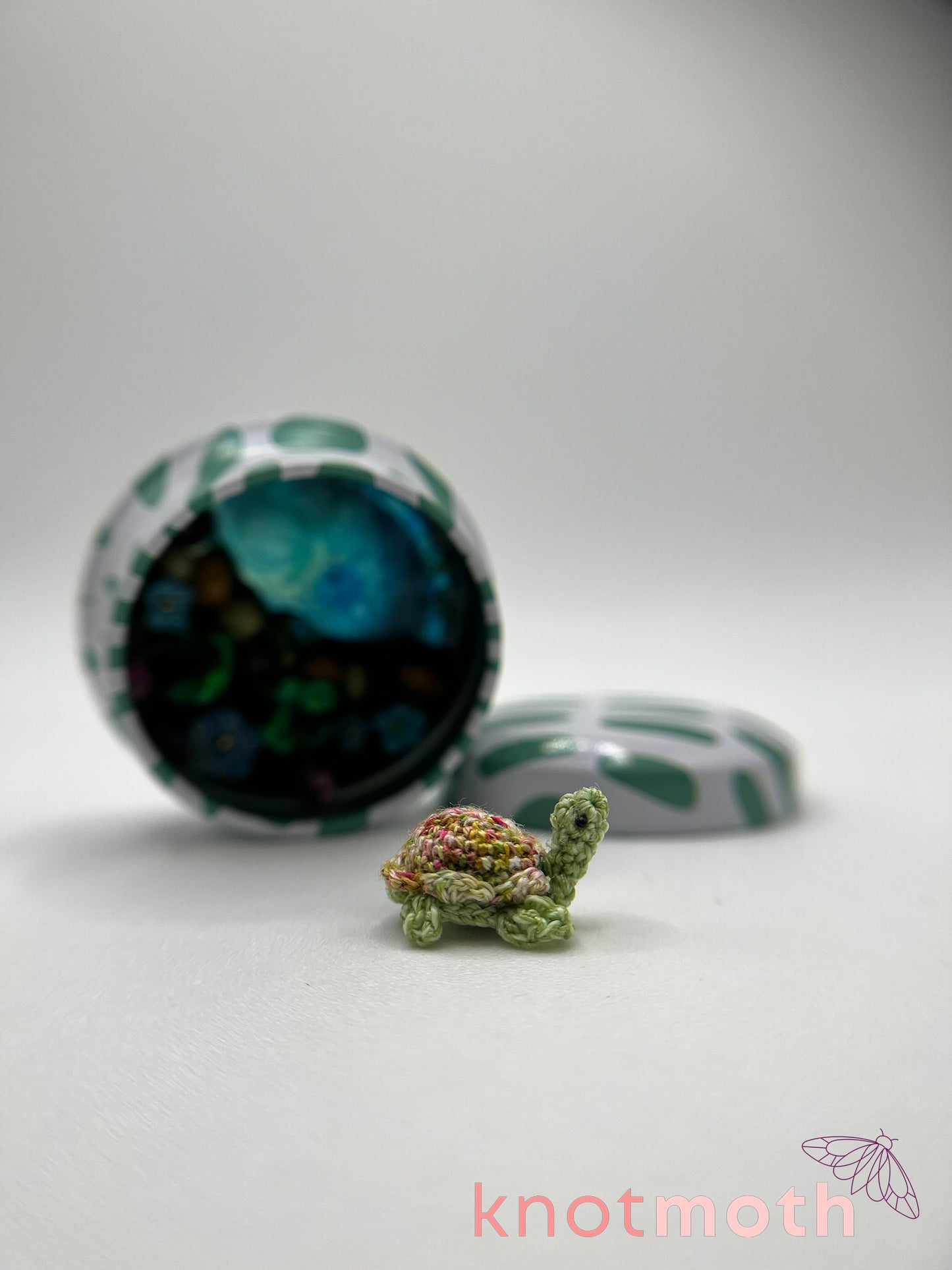 tashi turtle & garden pond scene micro crochet tin