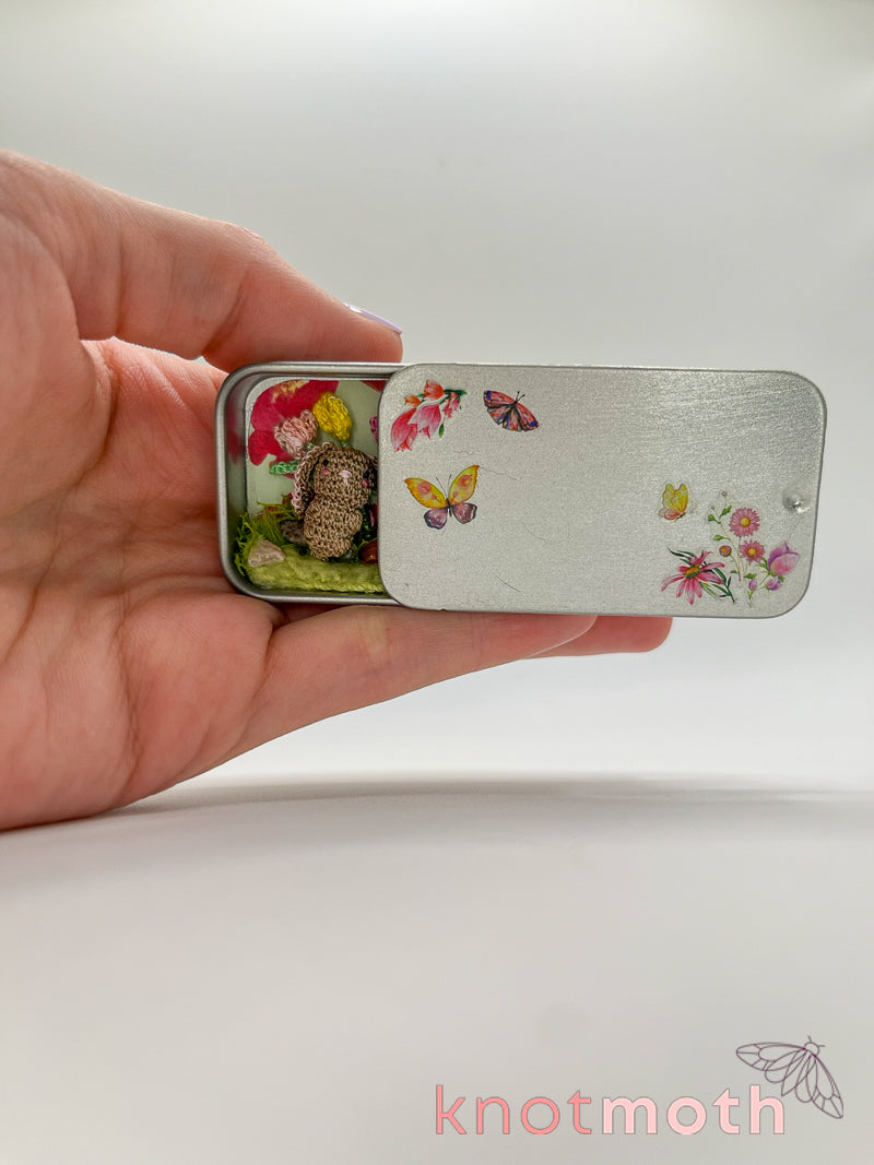 breezy bunny · tulip garden mini tin