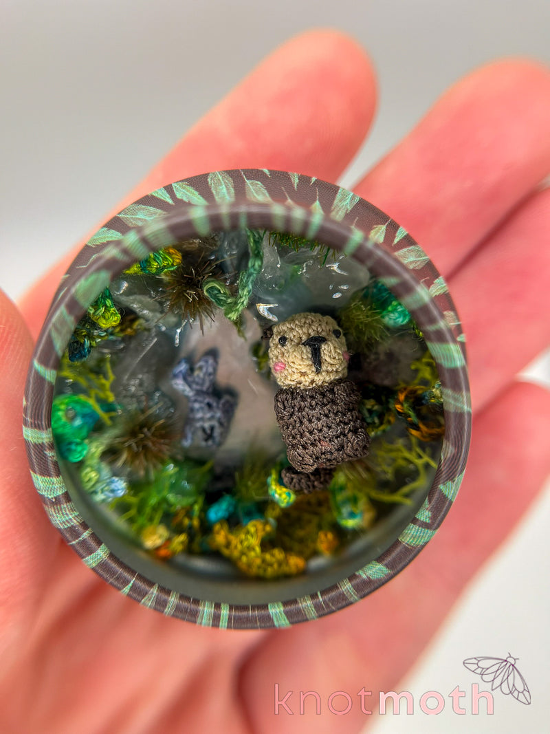 ernest otter & frank fish · lazy river mini tin