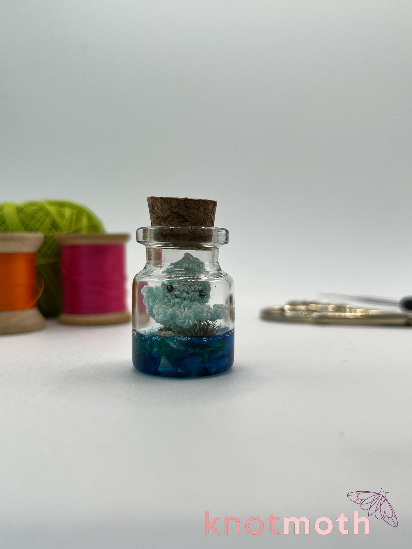 simone squid micro crochet aquarium jar