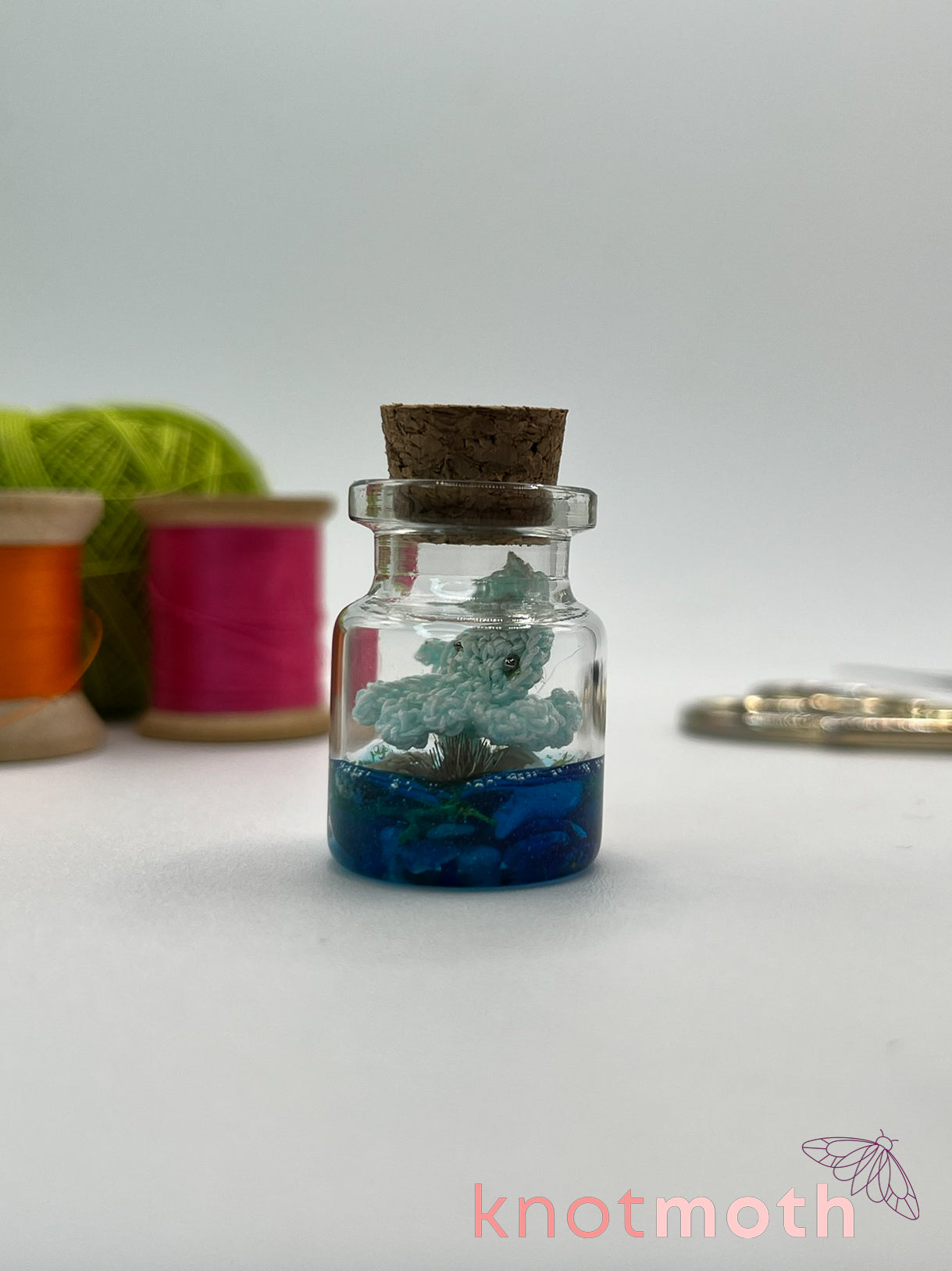 simone squid micro crochet aquarium jar