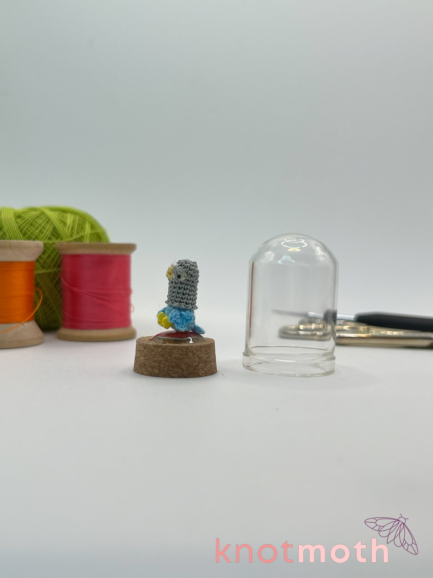 bowie birdie "pigeon" micro crochet dome jar