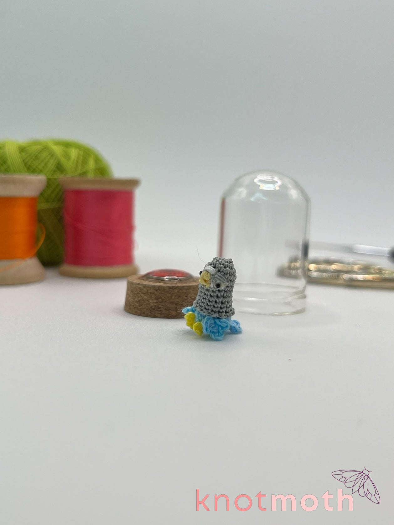 bowie birdie "pigeon" micro crochet dome jar