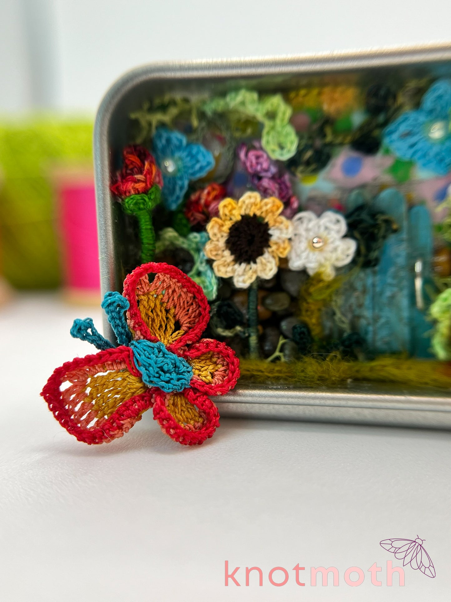 bramble butterfly wildflowers & gate scene mini tin