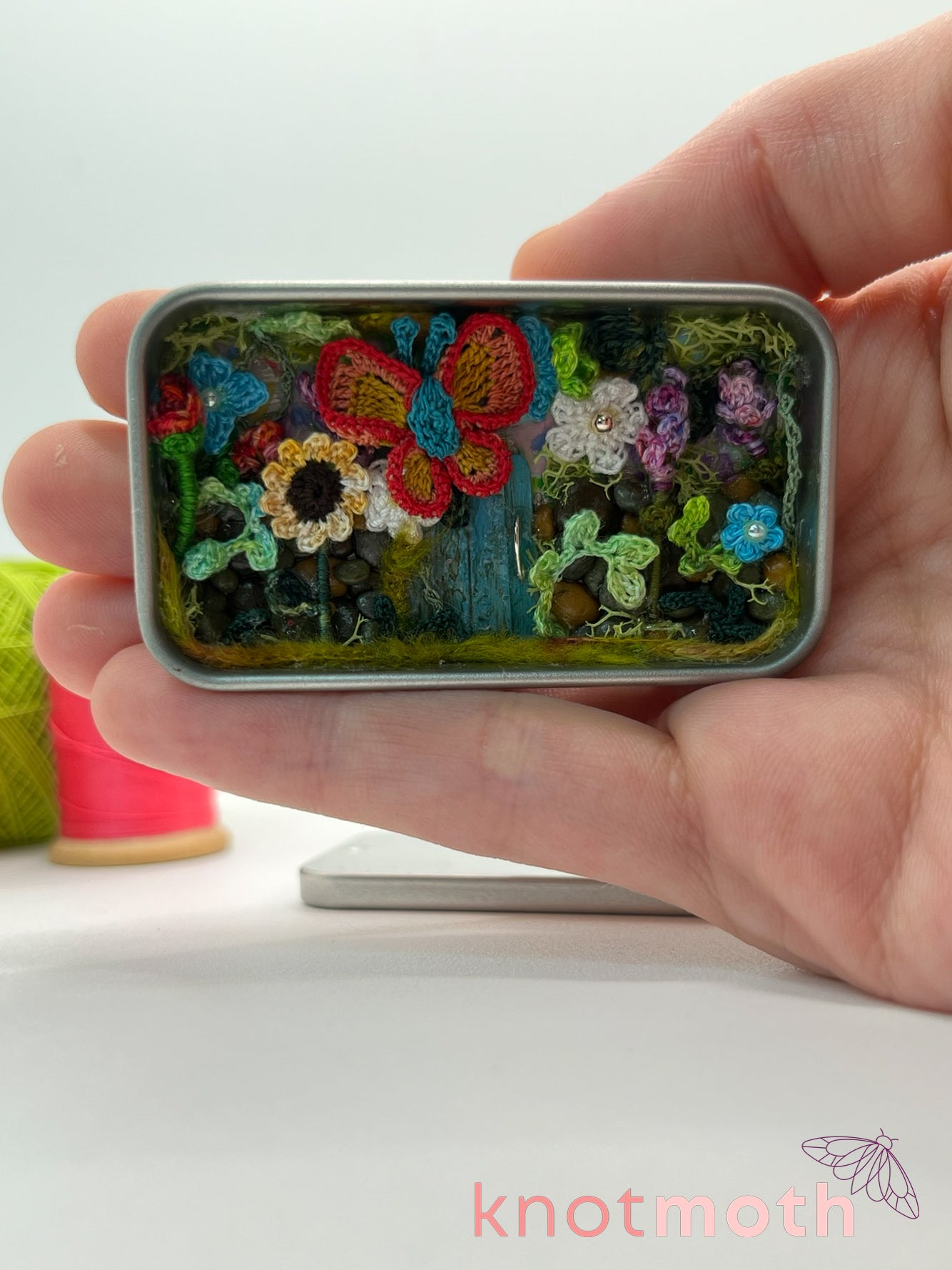 bramble butterfly wildflowers & gate scene mini tin