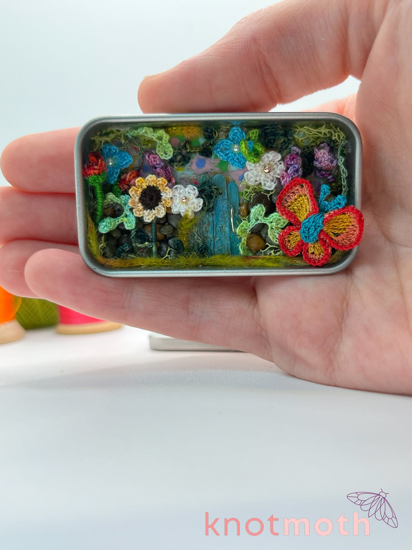 bramble butterfly wildflowers & gate scene mini tin