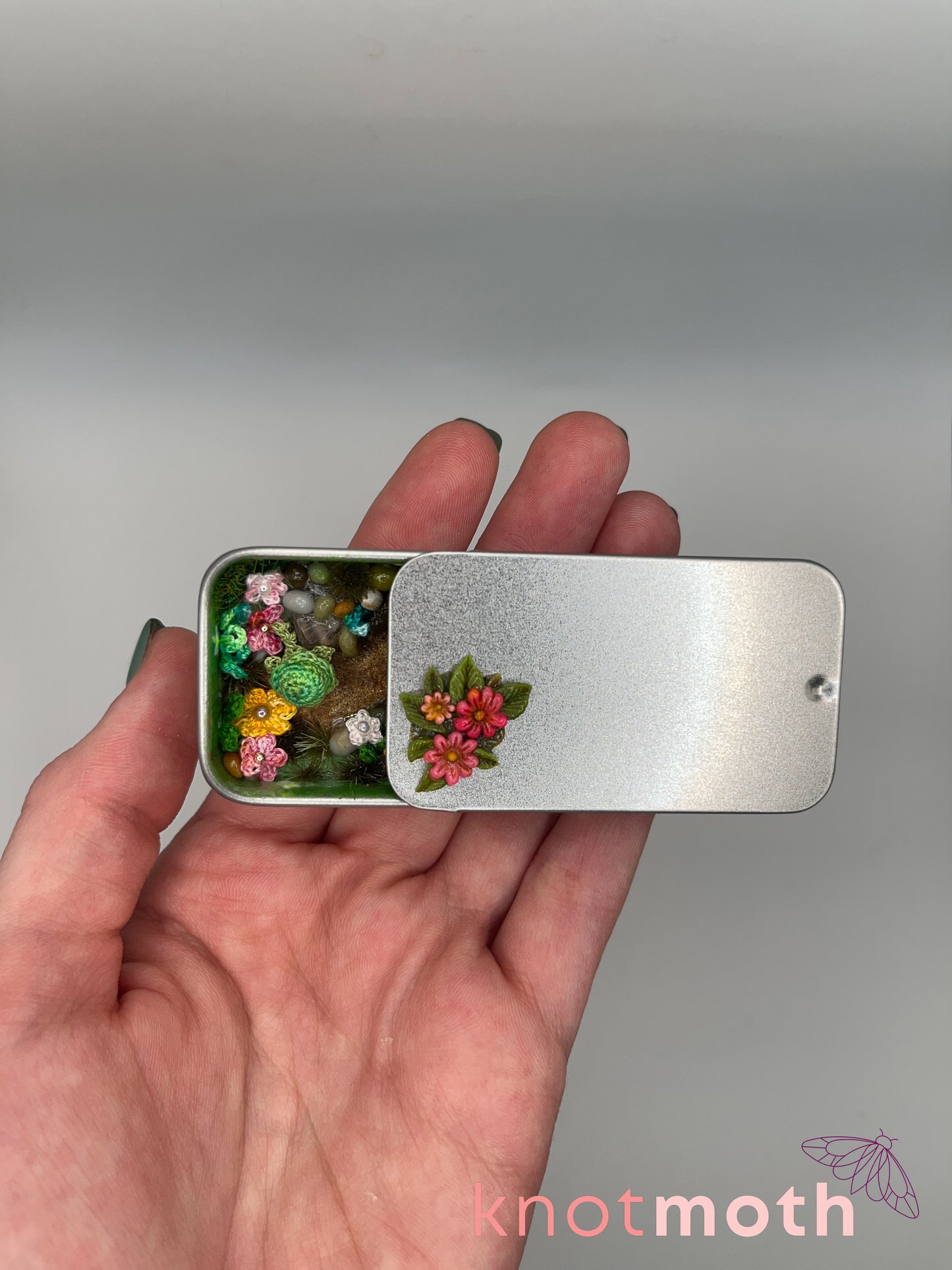 teddi turtle · daisy meadow mini tin