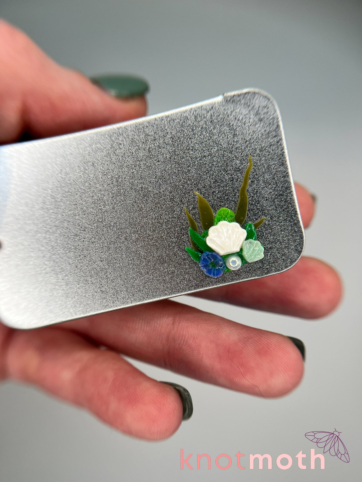 gabbi goldfish · underwater mini tin