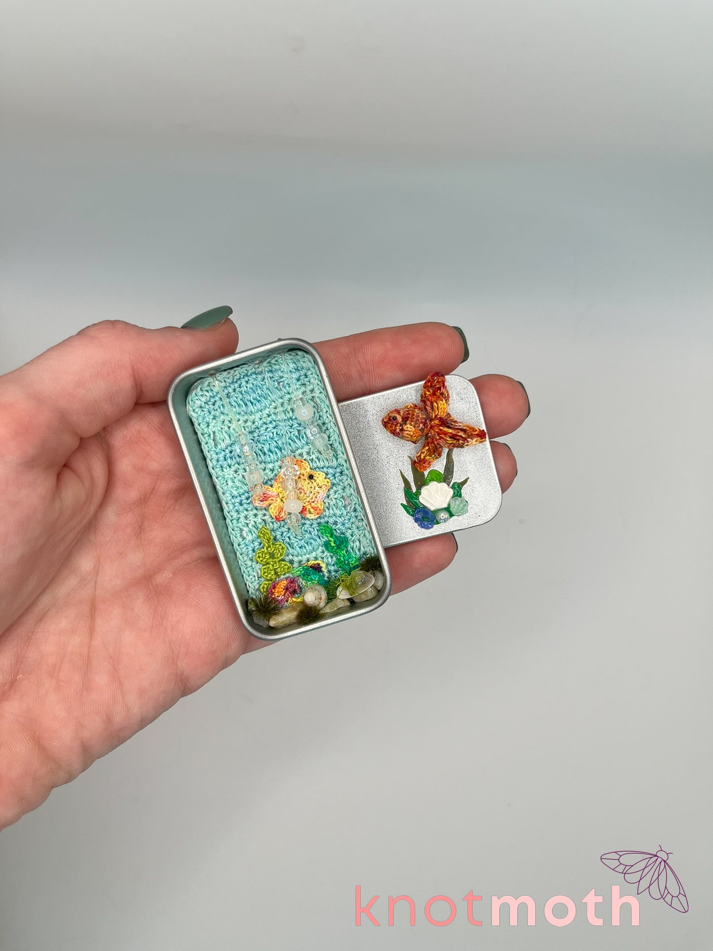 gabbi goldfish · underwater mini tin