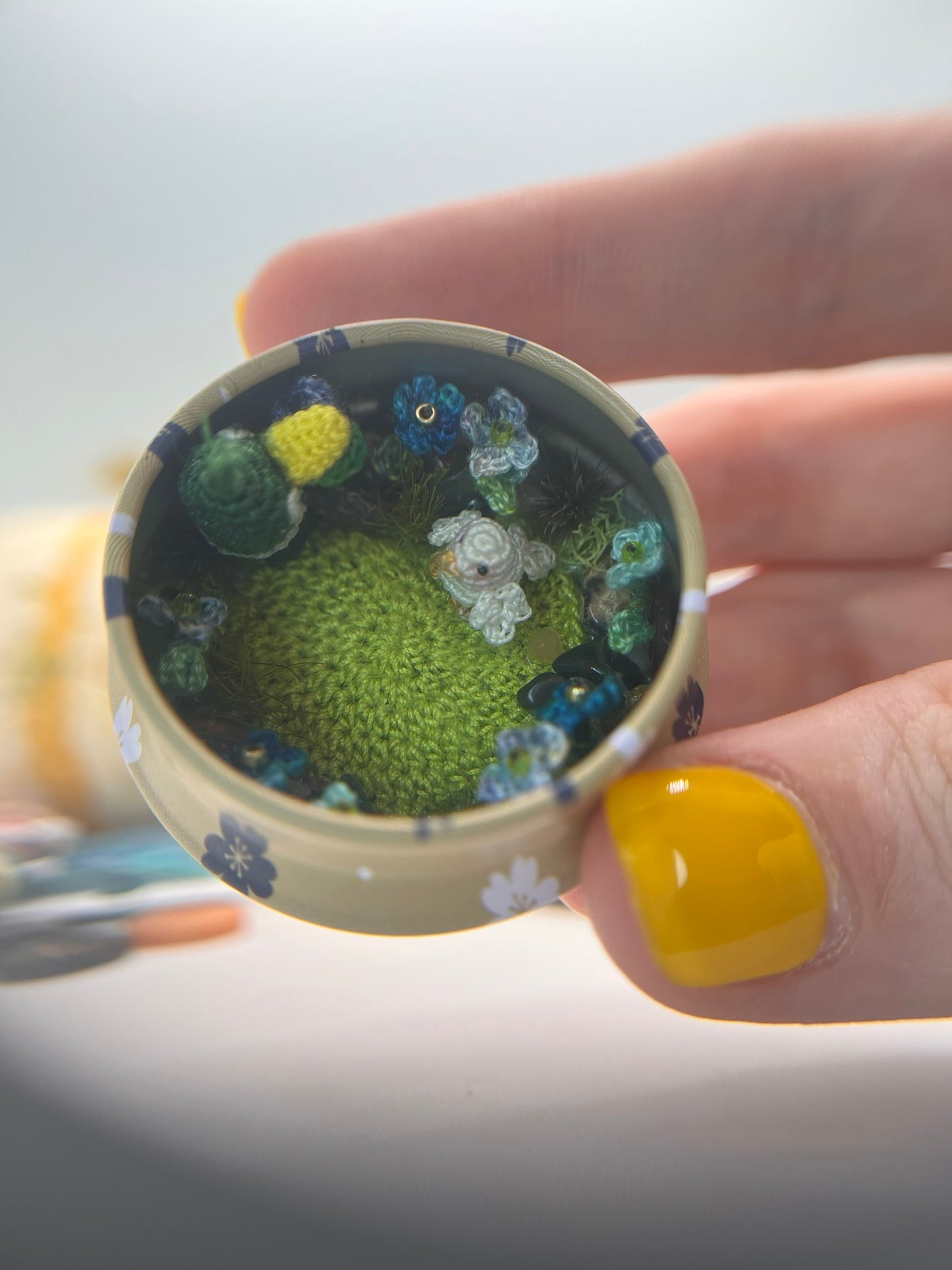 Christine birdie · flower meadow mini tin