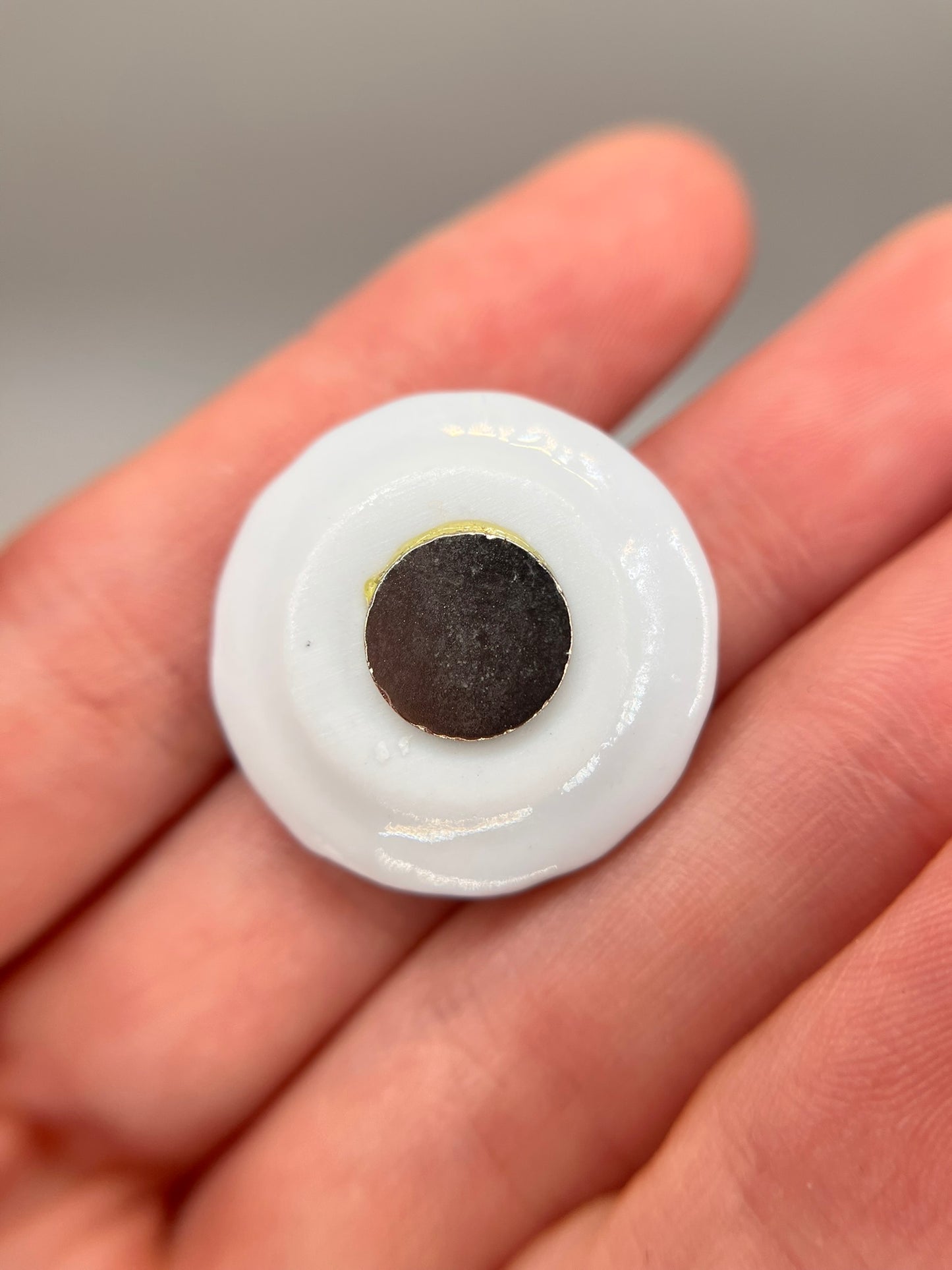 fonesca - blue flowers bourgeoisie brunch magnet