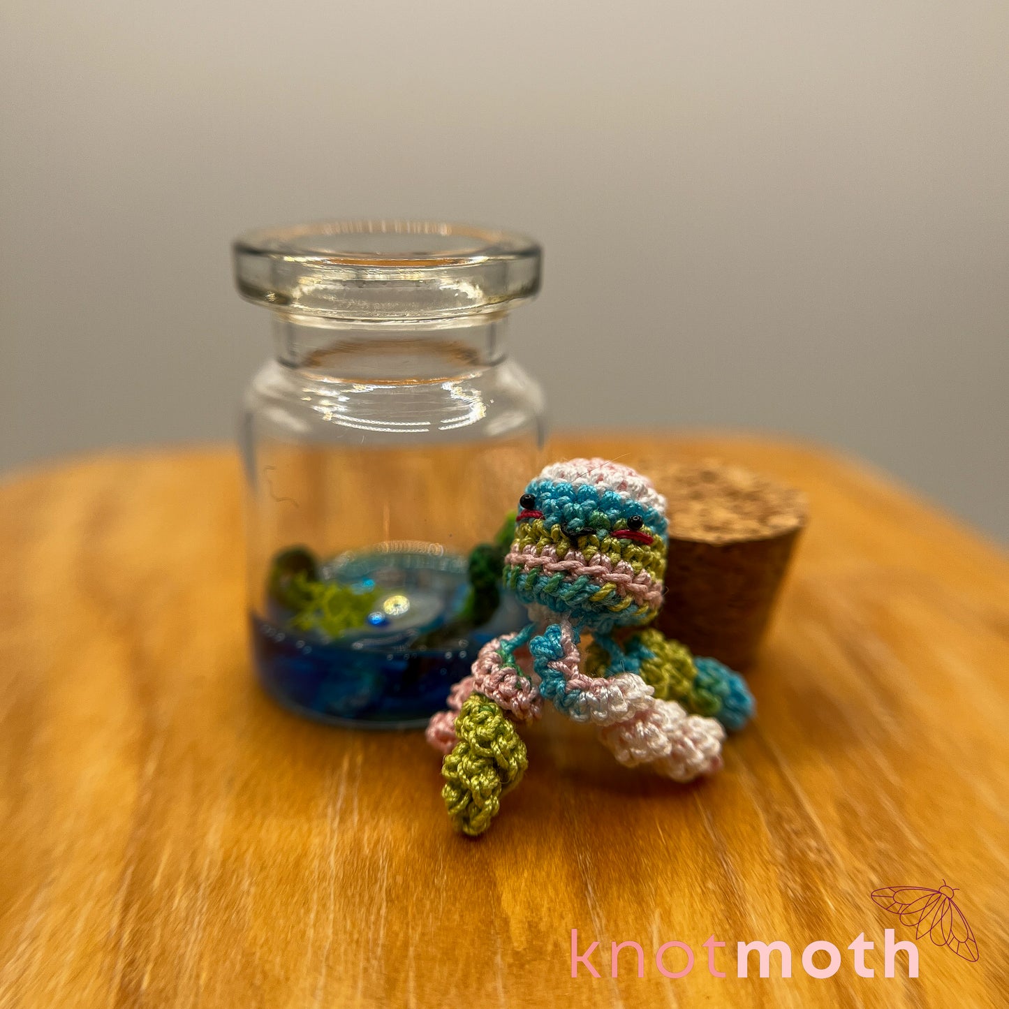 Janet Jellyfish and Seashell Micro Crochet Aquarium Jar (removable, magnetic)