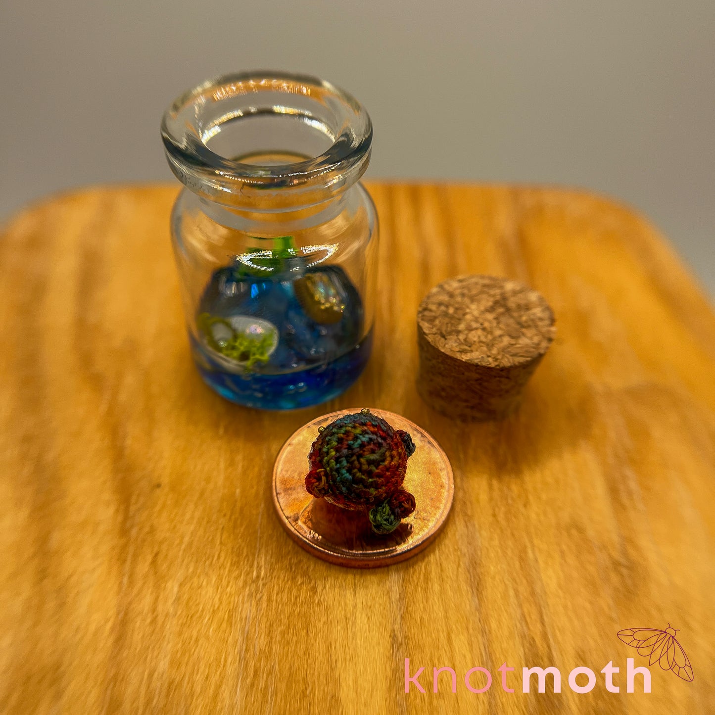 Winona Whale Micro Crochet Aquarium Jar (removable, magnetic)