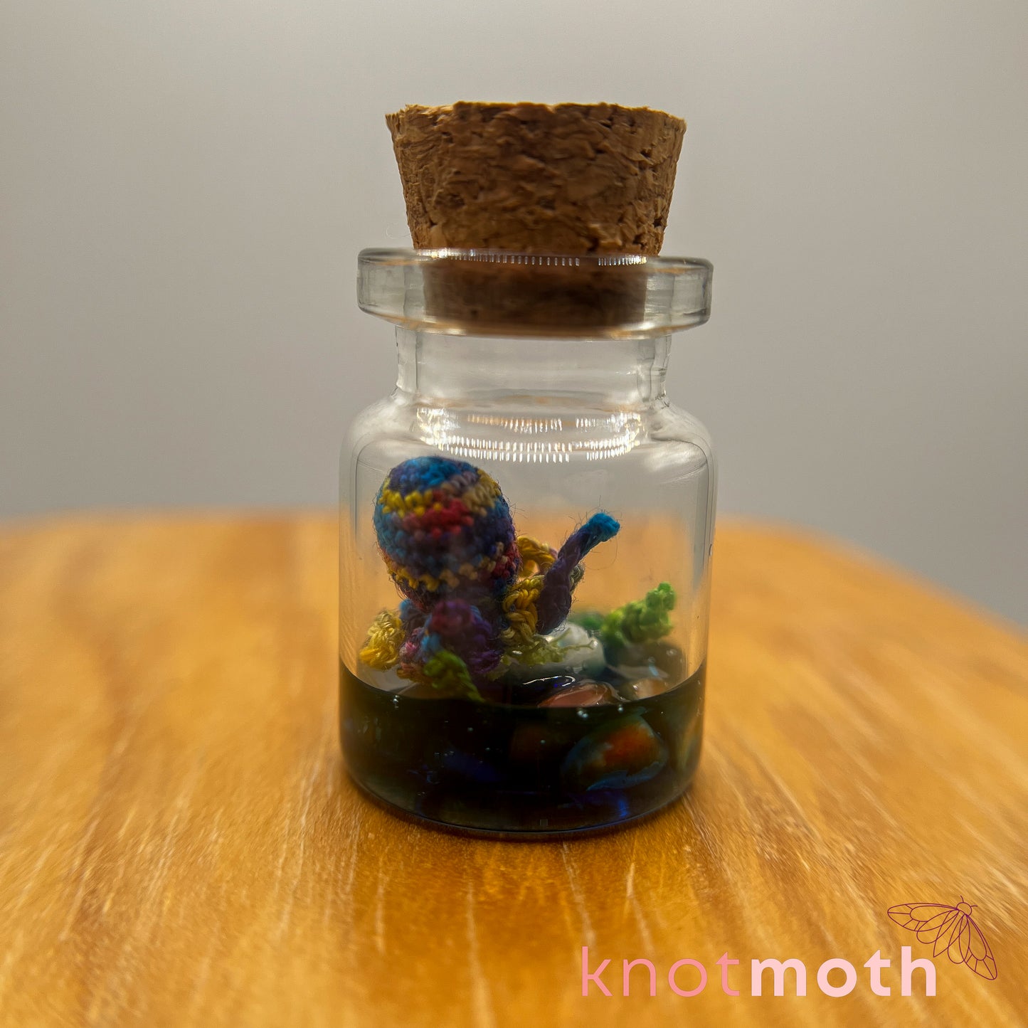 Angela Octopus Micro Crochet Aquarium Jar (removable, magnetic)