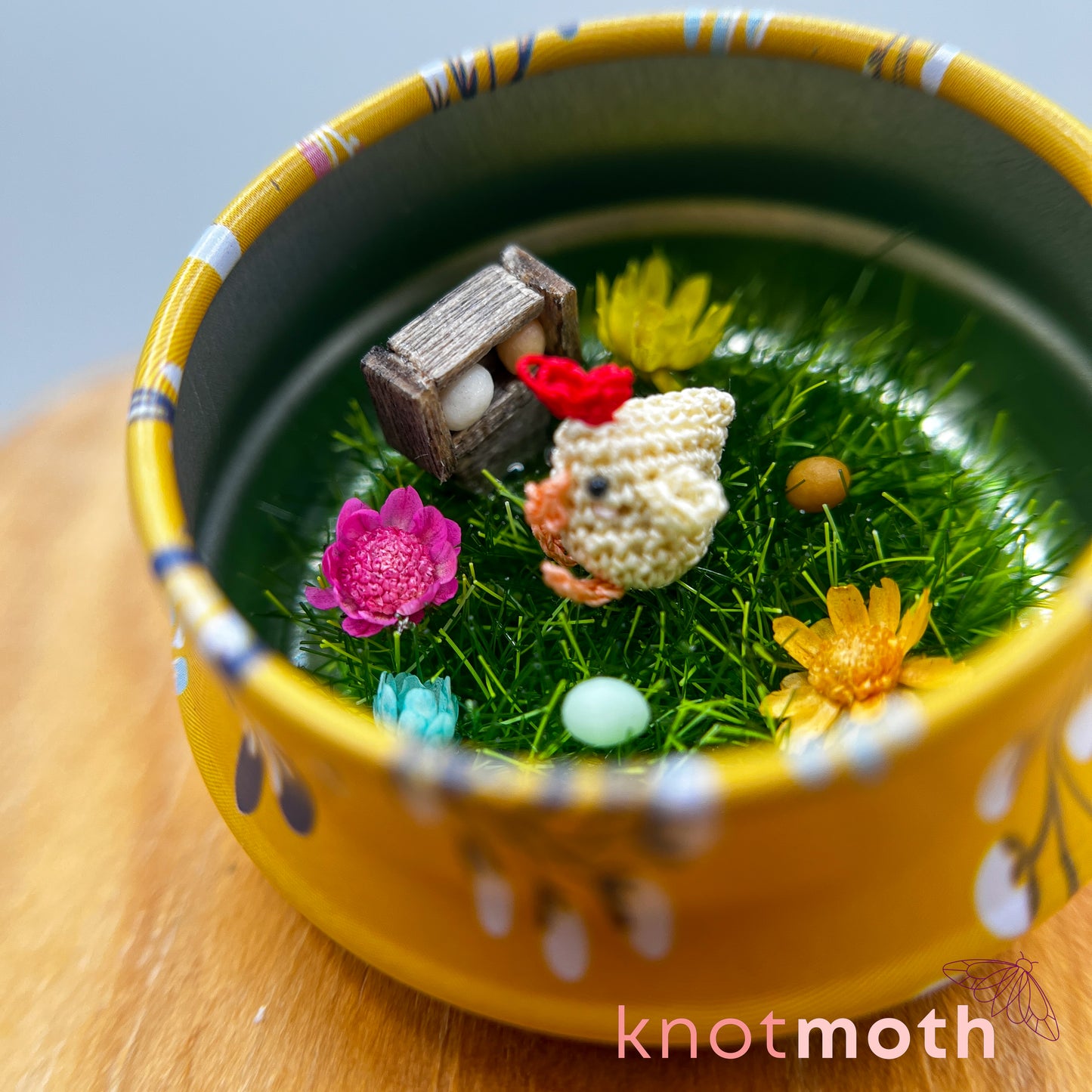 Chimamanda Chicken Micro Crochet Tin with Egg Coop (removable, magnetic)