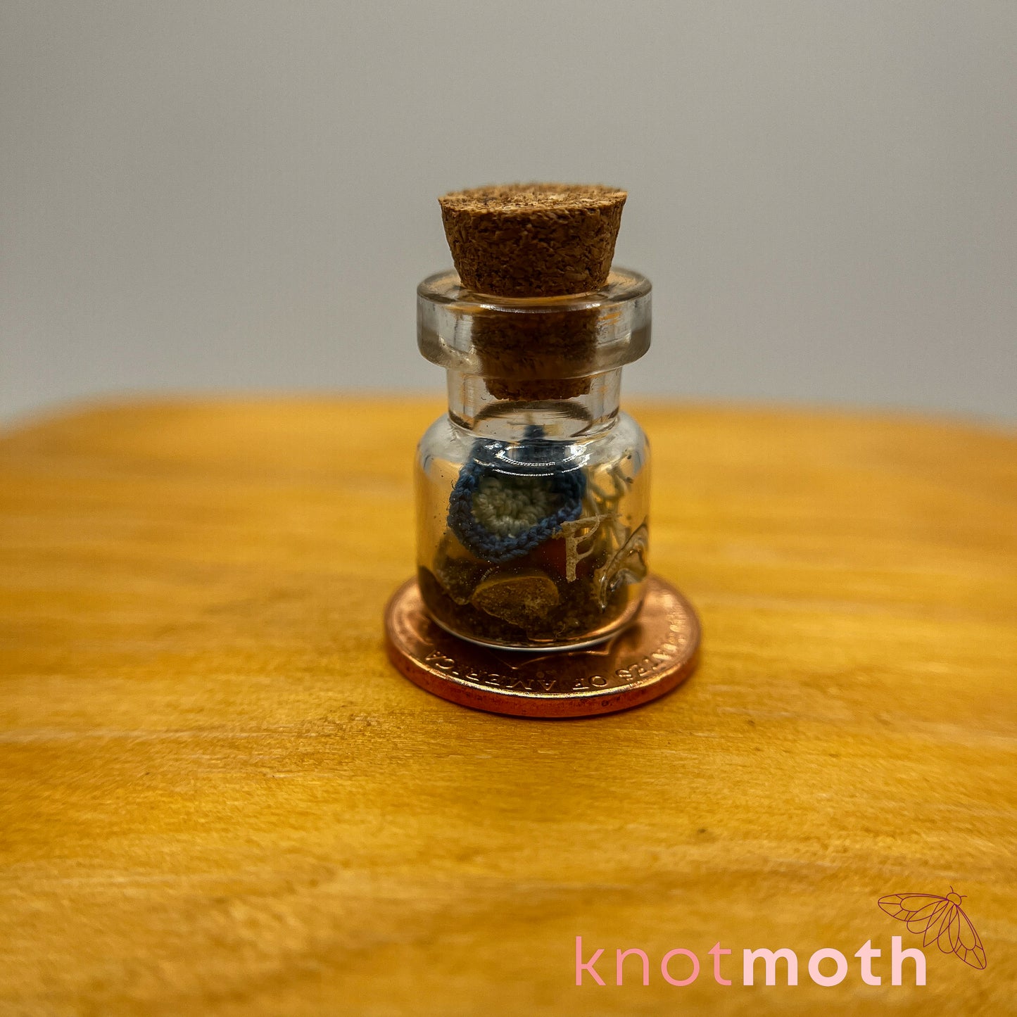 Horace Coral Micro Crochet Aquarium Jar