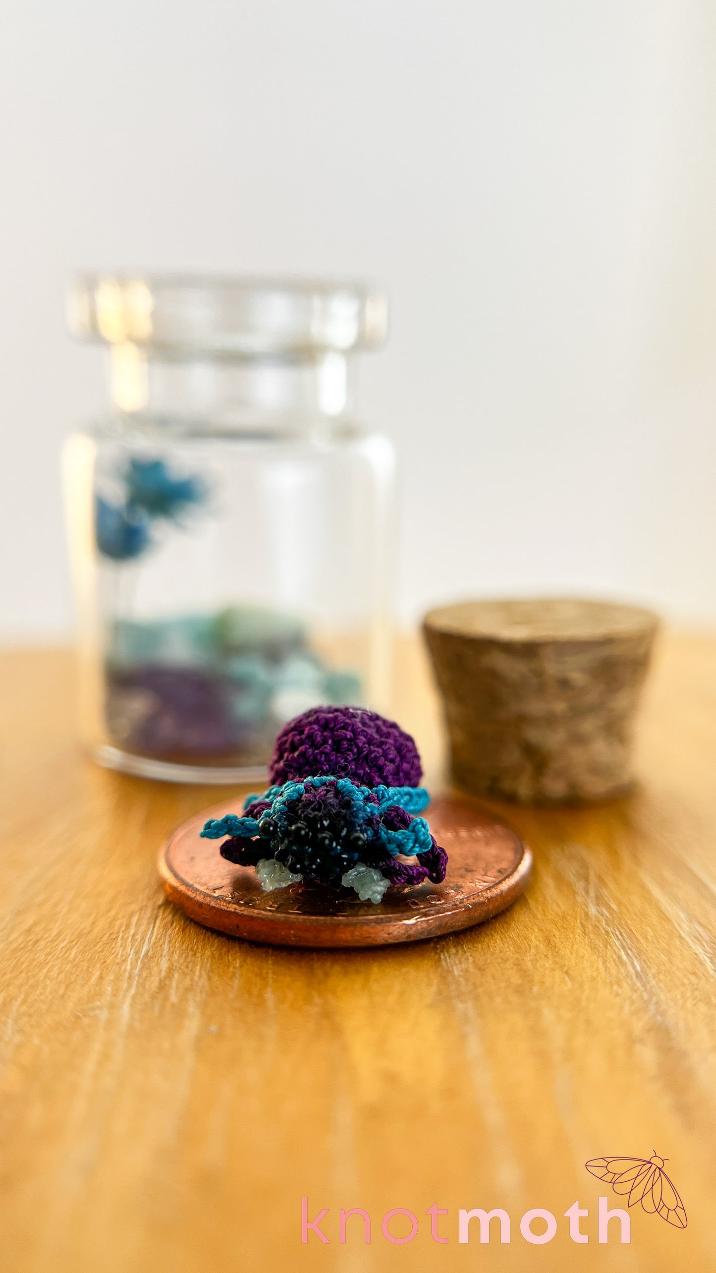 Sara Spider Micro Crochet Terrarium Jar (Magnetic, Removable)