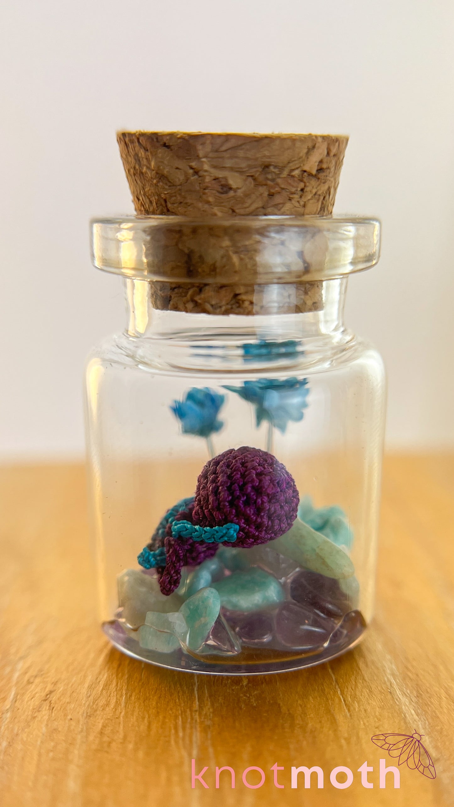 Sara Spider Micro Crochet Terrarium Jar (Magnetic, Removable)