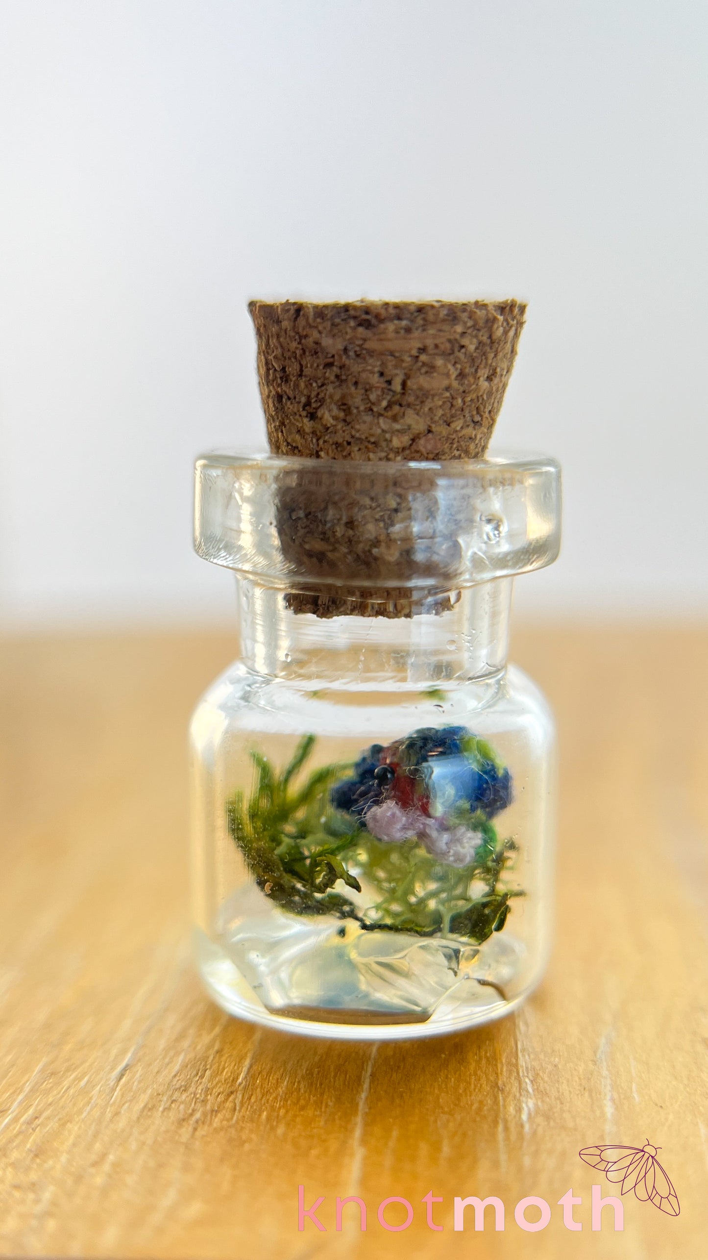 Oliver Mini Octo Micro Crochet Aquarium Jar (Magnetic, Removable)