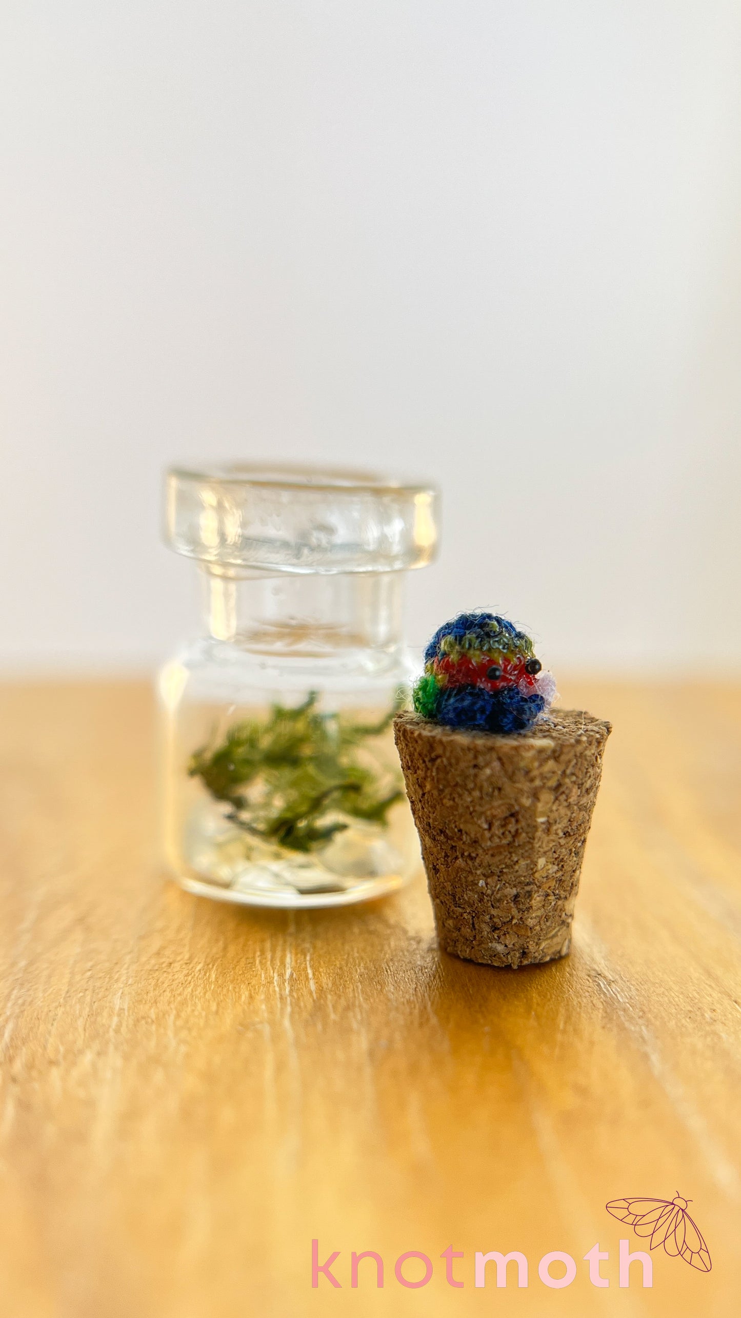 Oliver Mini Octo Micro Crochet Aquarium Jar (Magnetic, Removable)