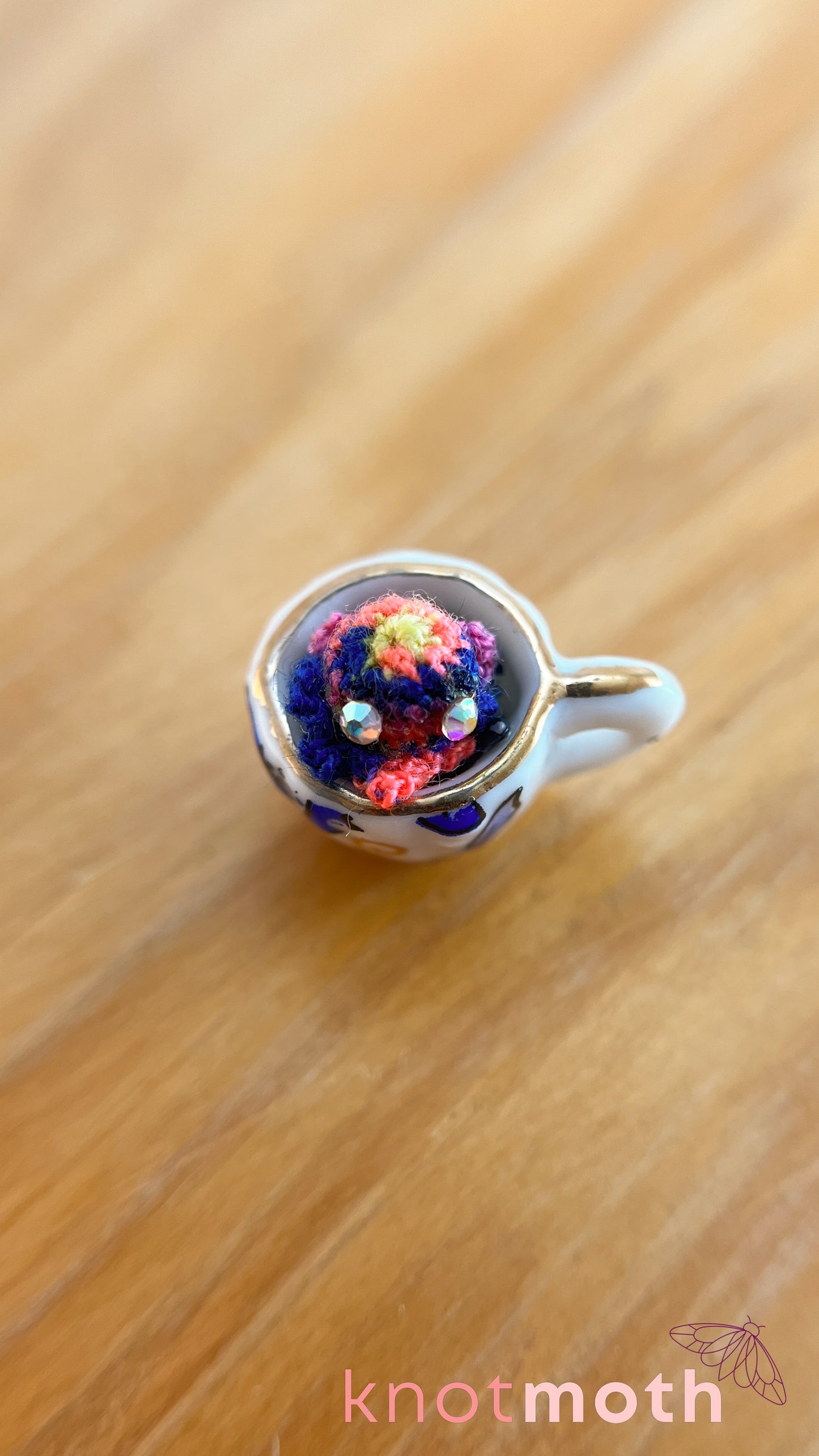 Polly Octo Micro Crochet Teacup (Magnetic, Removable)