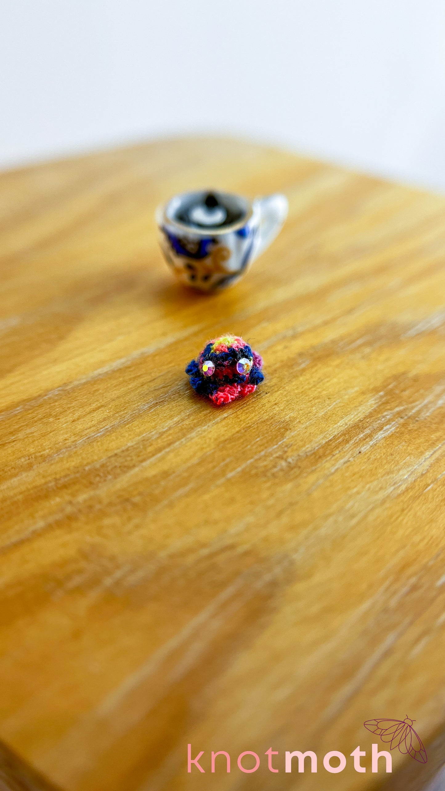 Polly Octo Micro Crochet Teacup (Magnetic, Removable)