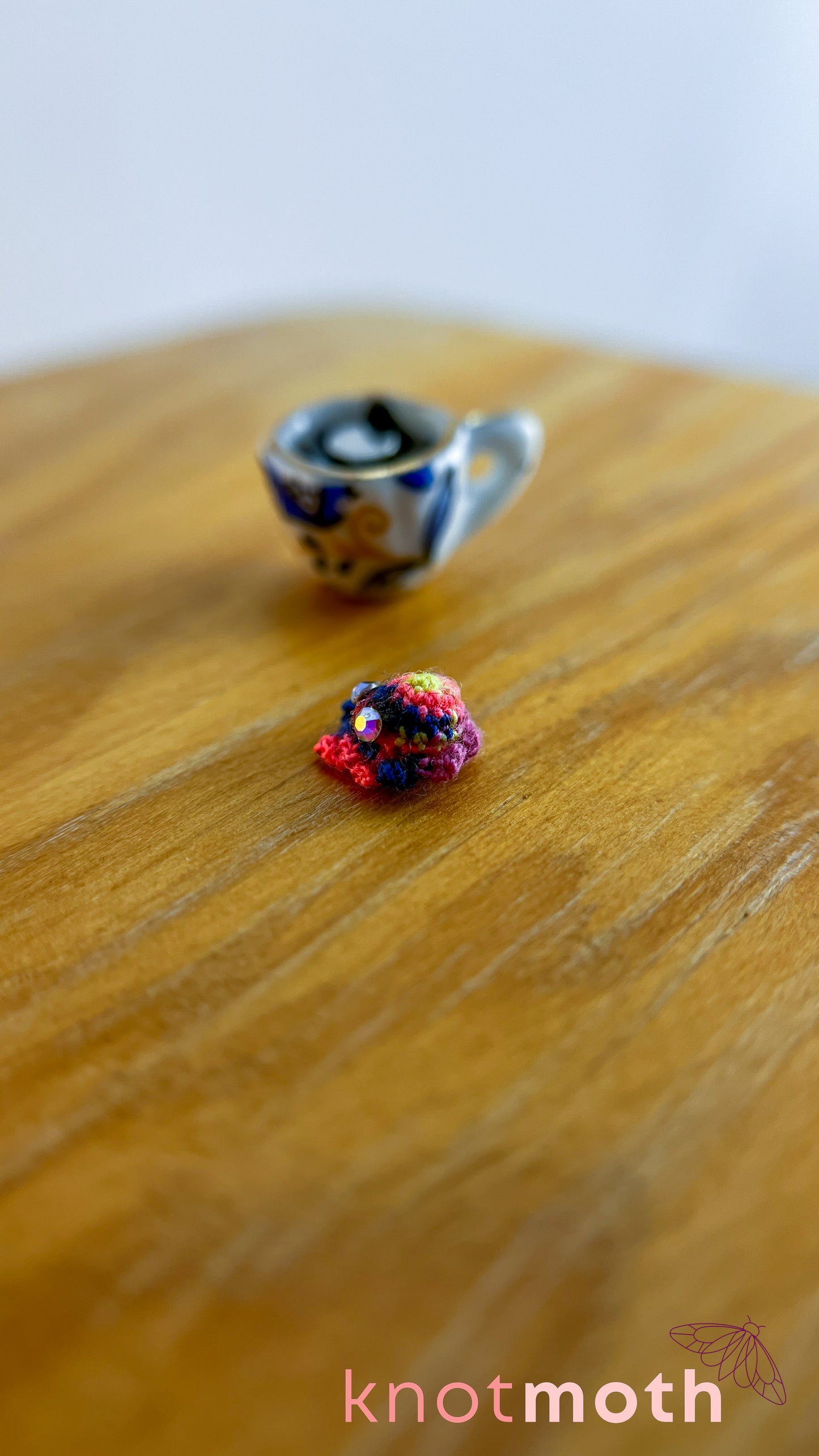Polly Octo Micro Crochet Teacup (Magnetic, Removable)