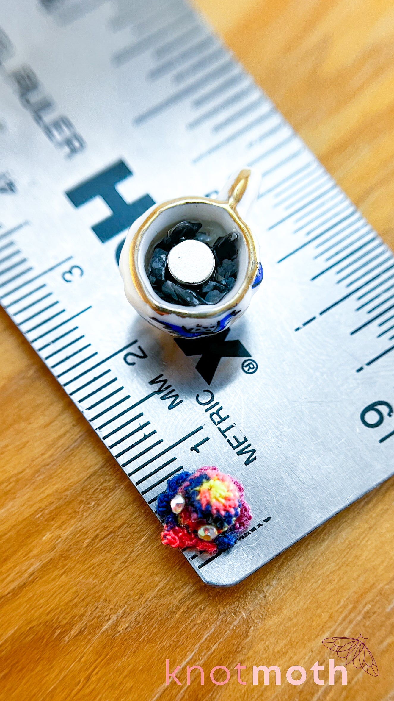 Polly Octo Micro Crochet Teacup (Magnetic, Removable)