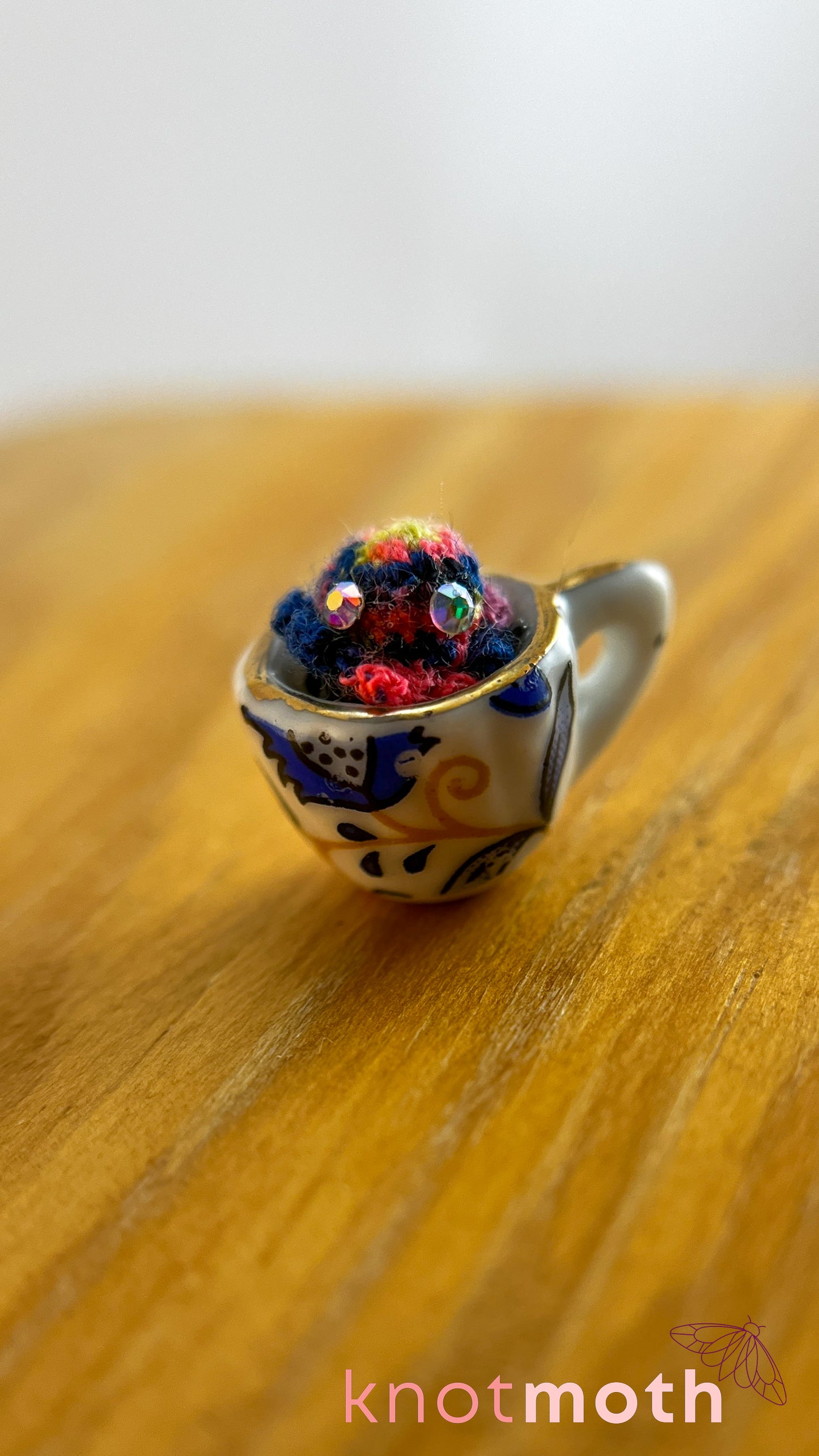 Polly Octo Micro Crochet Teacup (Magnetic, Removable)