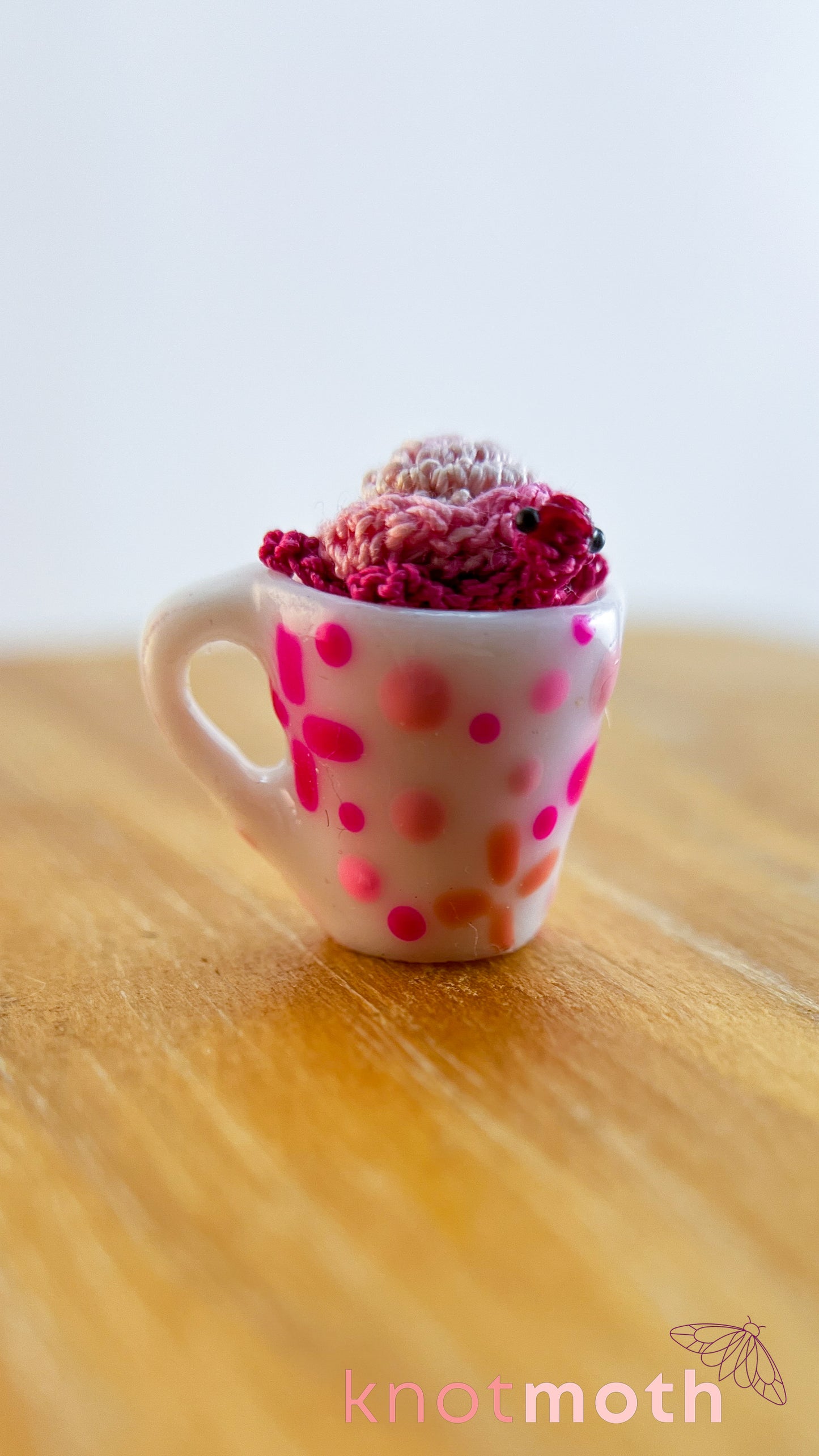 Taloa Tortoise Micro Crochet Mug (Magnetic, Removable)