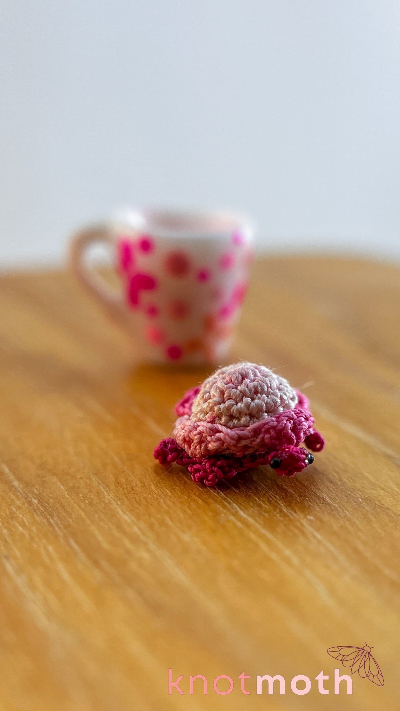 Taloa Tortoise Micro Crochet Mug (Magnetic, Removable)