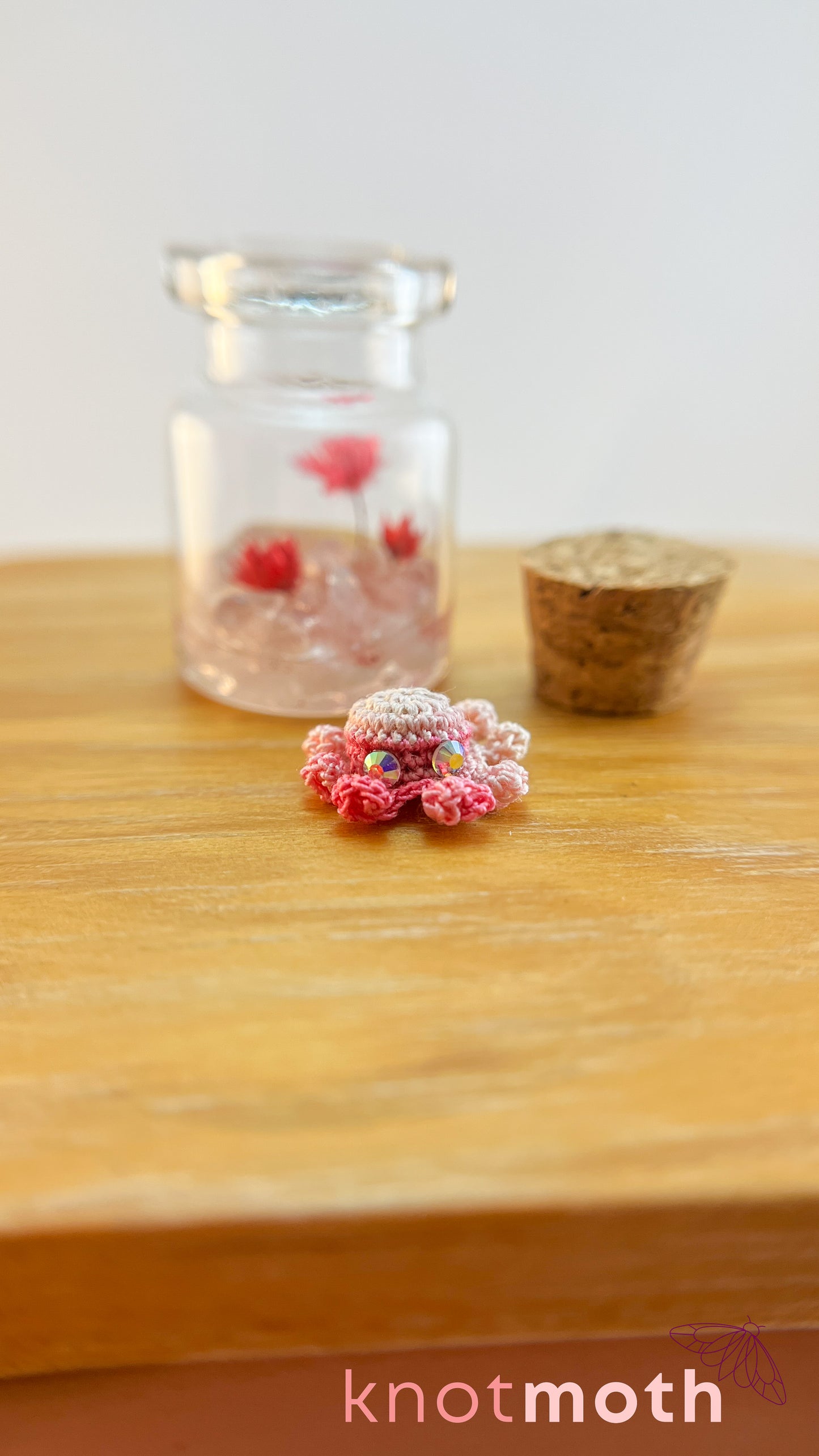 Octavia Octopus Micro Crochet Medium Specimen Jar (Magnetic, Removable)