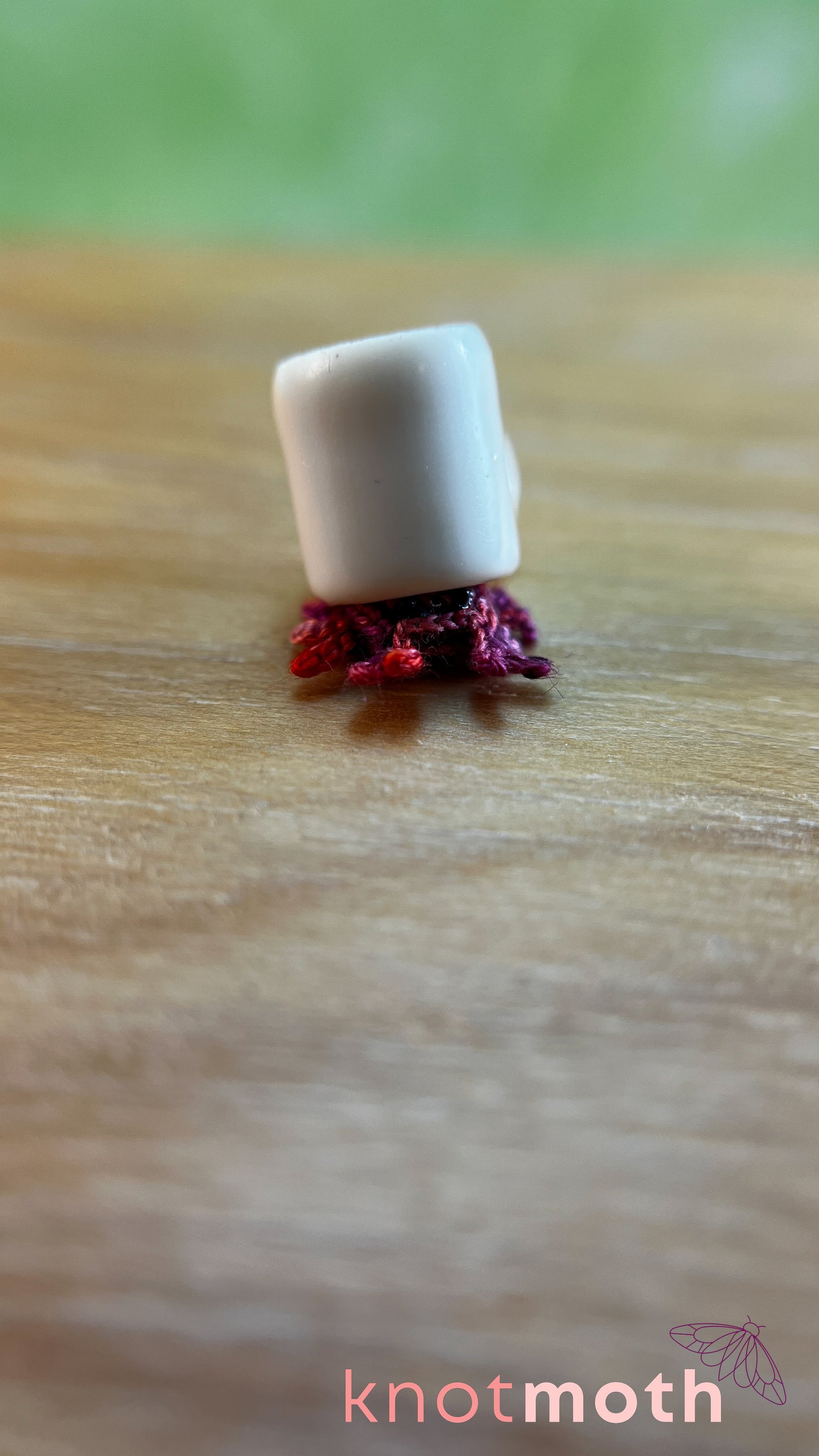 Harriot Hermit Crab Micro Crochet Magnetic Mug Trinket