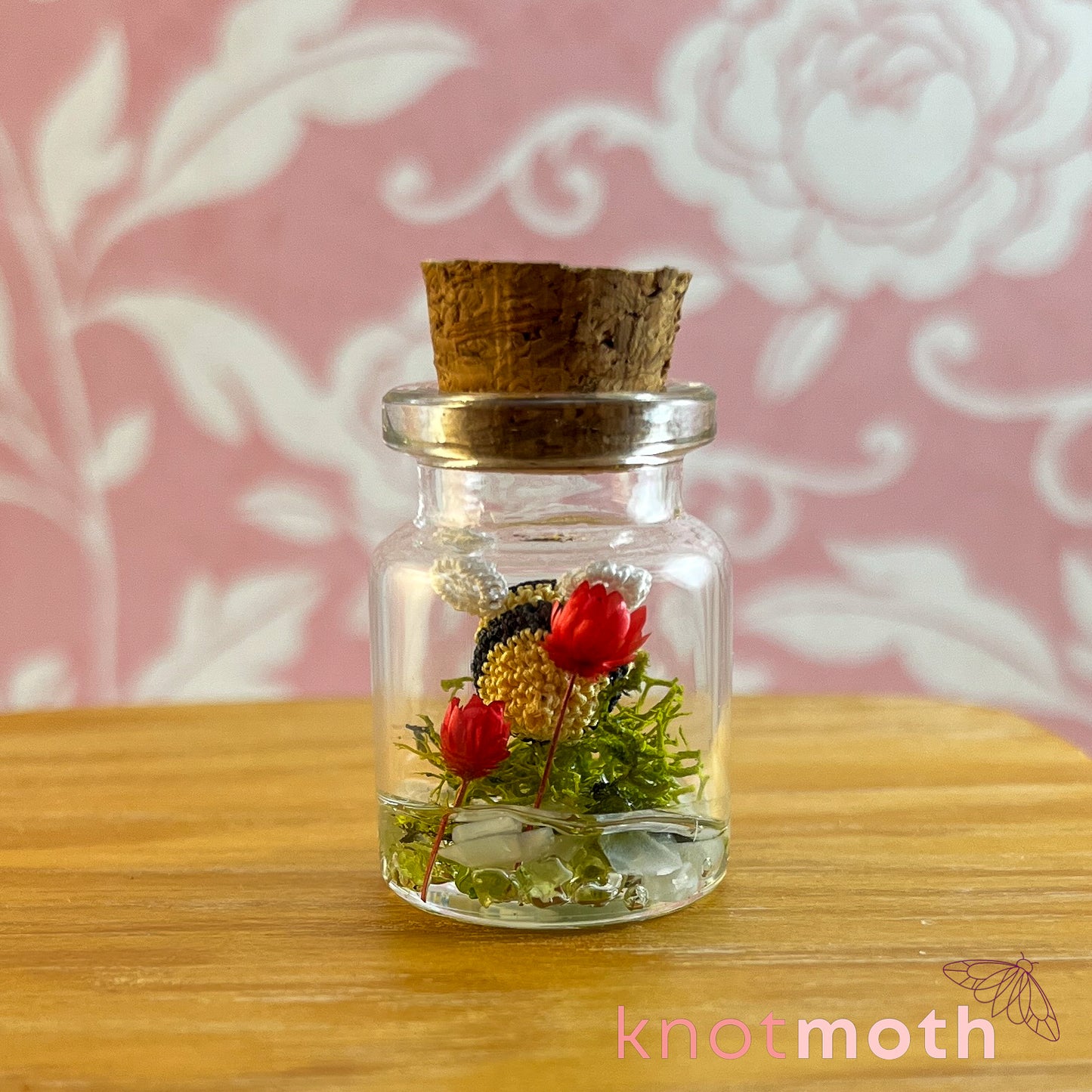 Beau Bee Micro Crochet Terrarium Jar (removable)