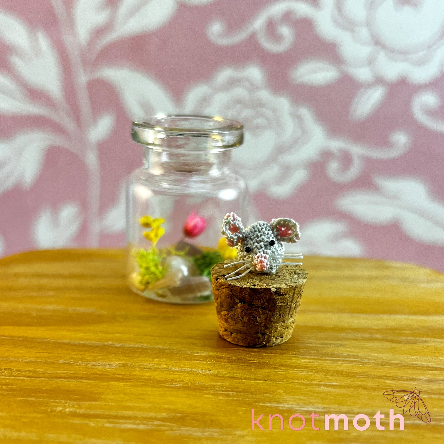 Maisey Mouse Micro Crochet Terrarium Jar (removable)