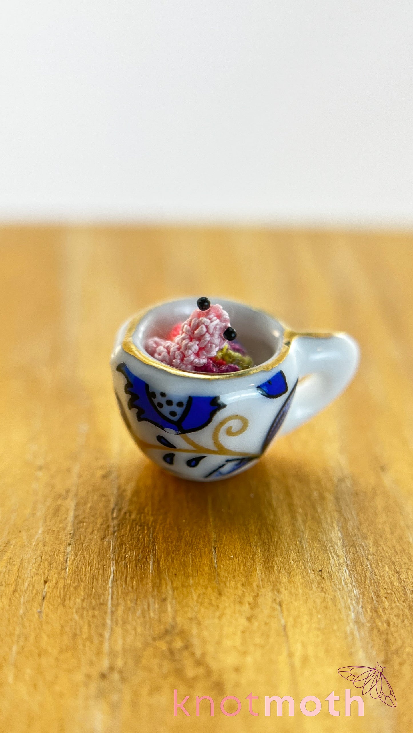 Tony Tortoise Micro Crochet Teacup (Magnetic, Removable)