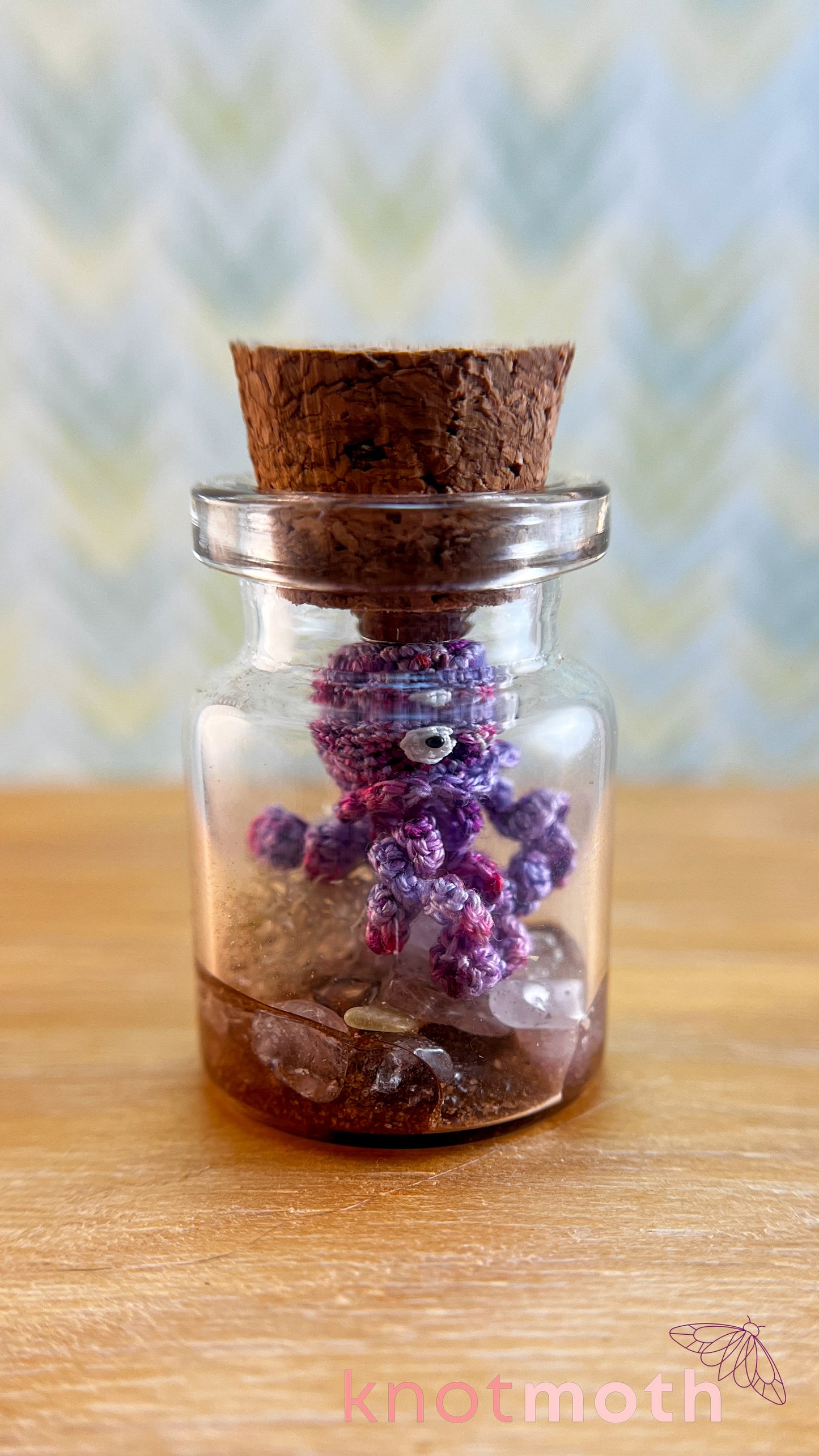Plum Jellyfish Micro Crochet Aquarium Jar (removable, magnetic)