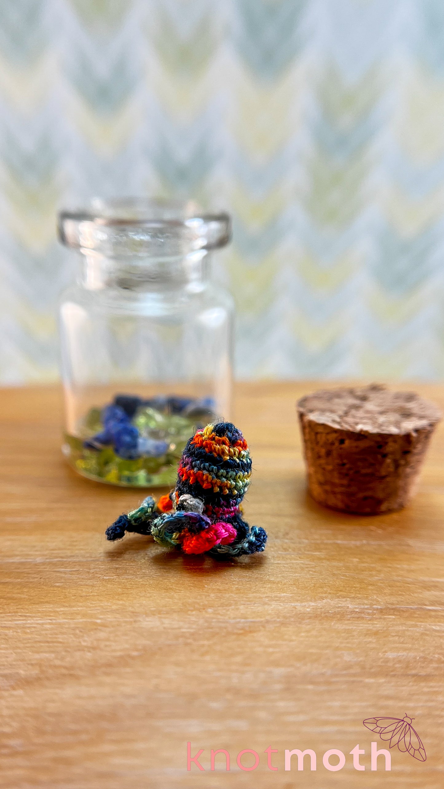 Ollie Octopus Micro Crochet Aquarium Jar (removable, magnetic)
