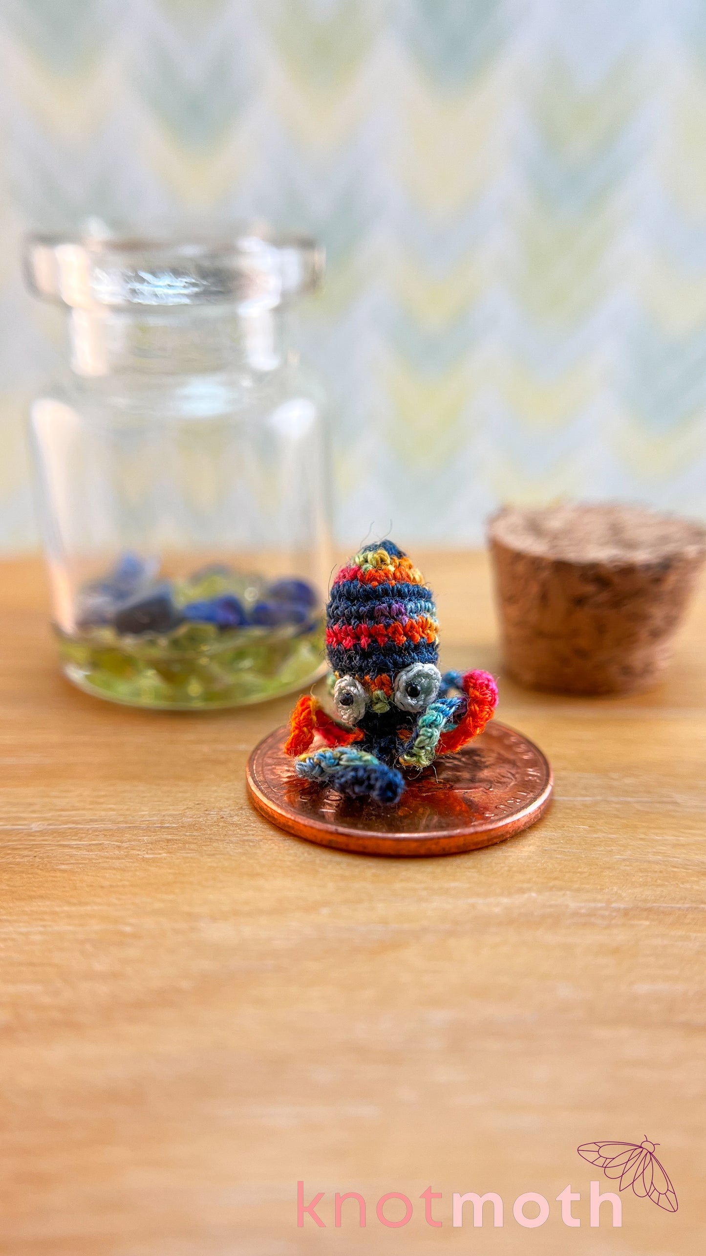 Ollie Octopus Micro Crochet Aquarium Jar (removable, magnetic)