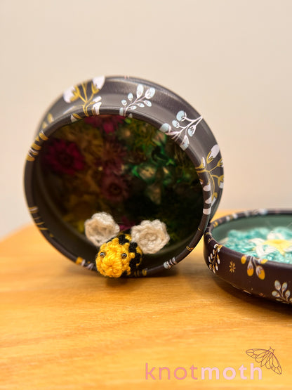 blythe bee & forget-me-not trinket tin