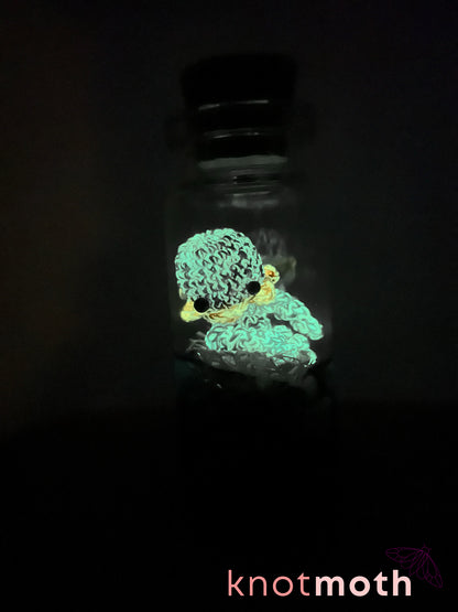 Luz Jellyfish Glow-in-the-Dark Micro Crochet Trinket Jar
