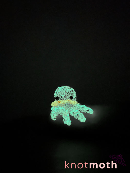 Luz Jellyfish Glow-in-the-Dark Micro Crochet Trinket Jar