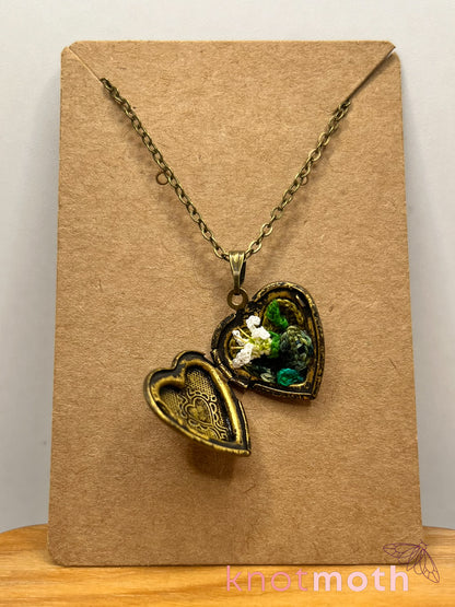 Lily (love, friendship) floriography micro-crochet locket