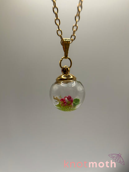 zinnia & scapula bone micro crochet mini globe necklace
