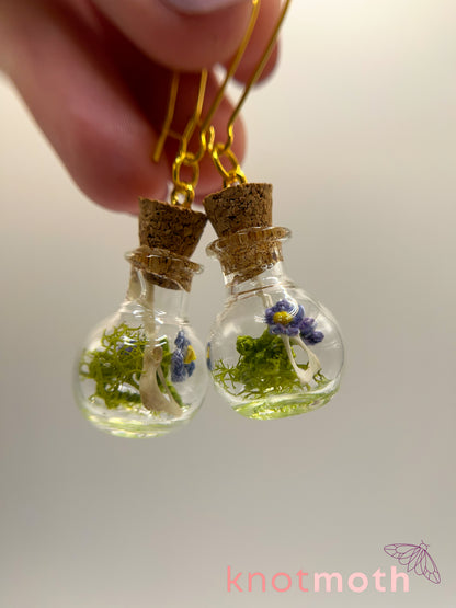 forget-me-not & hip bone micro crochet mini jar earrings