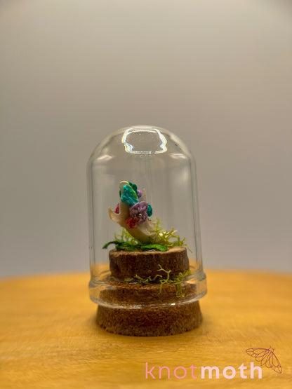 violets & jawbone micro crochet cloche jar