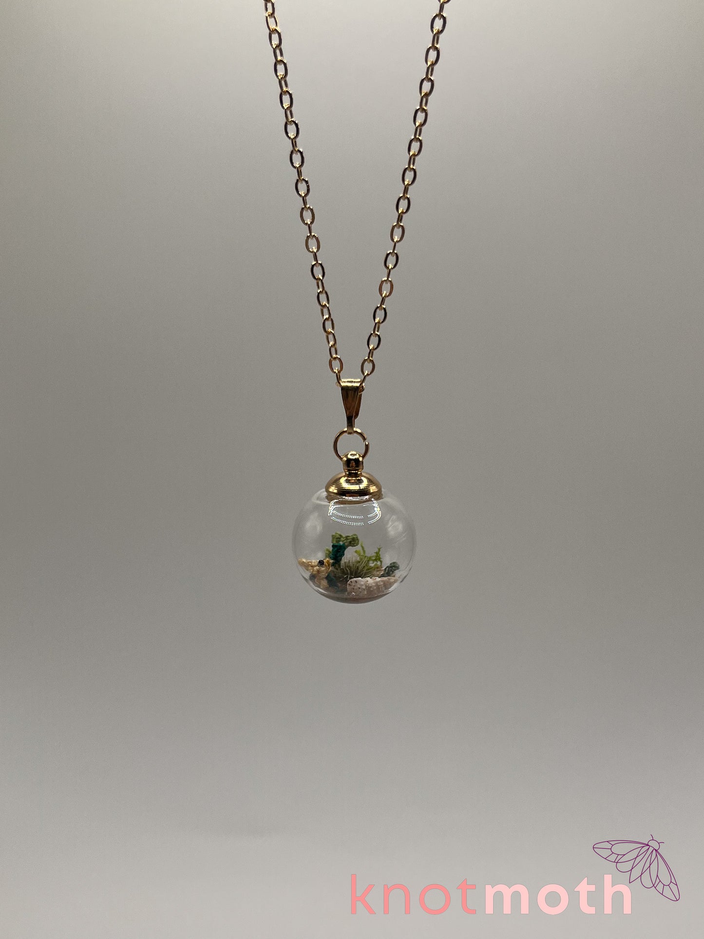gumb goldfish bowl micro crochet necklace